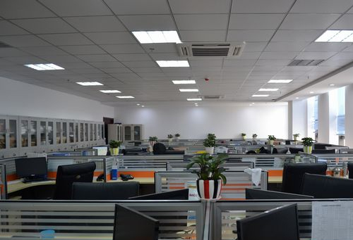 杭電叉車取得高穩(wěn)定性電動(dòng)叉車，提高電動(dòng)叉車的穩(wěn)定性:叉車